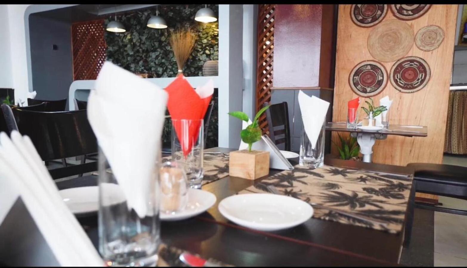 Nobila Airport Hotel Kotonu Zewnętrze zdjęcie
